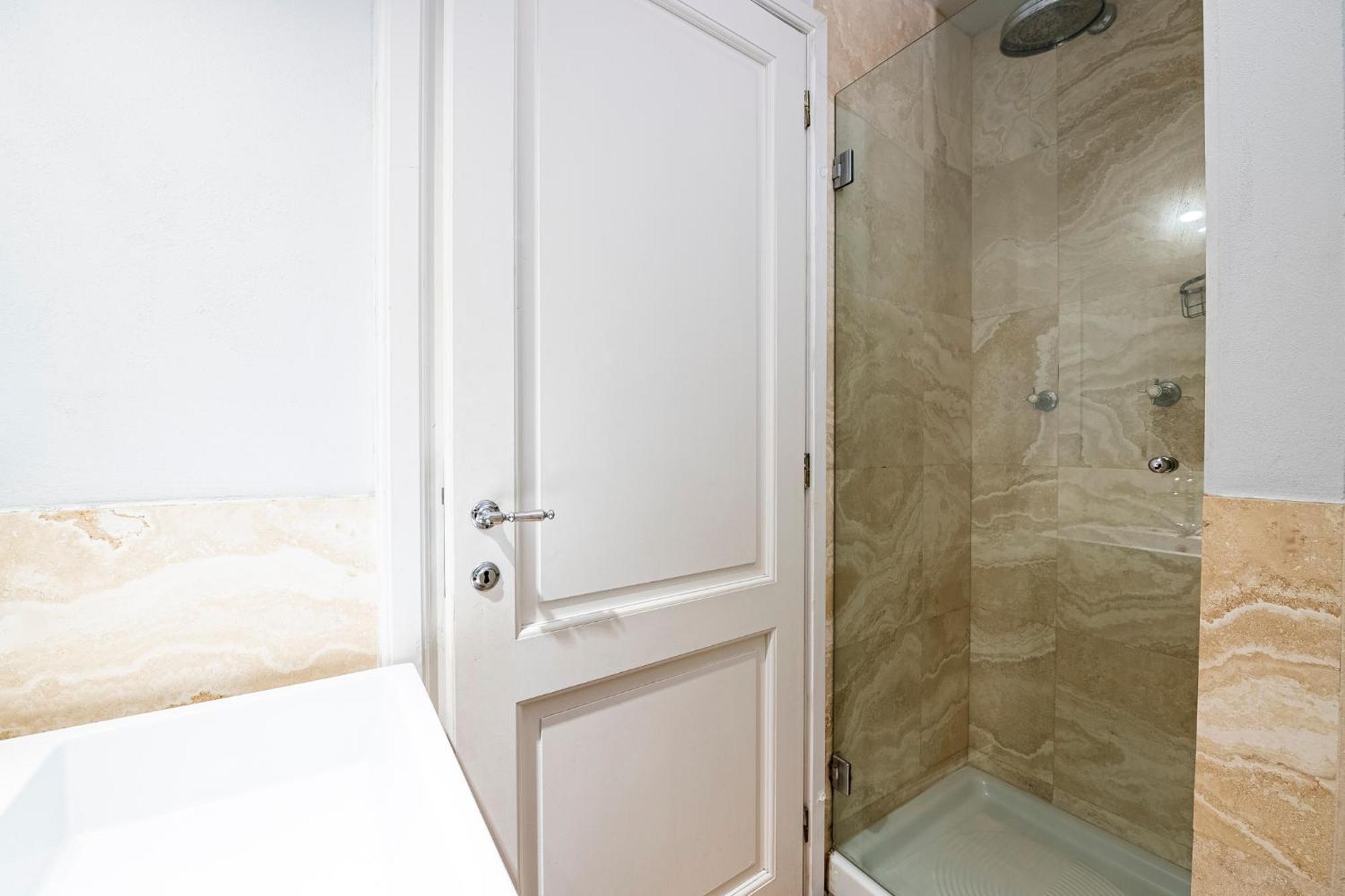 Suite In Pz. Michelangelo: Due Camere Con Due Bagni Firenze Esterno foto