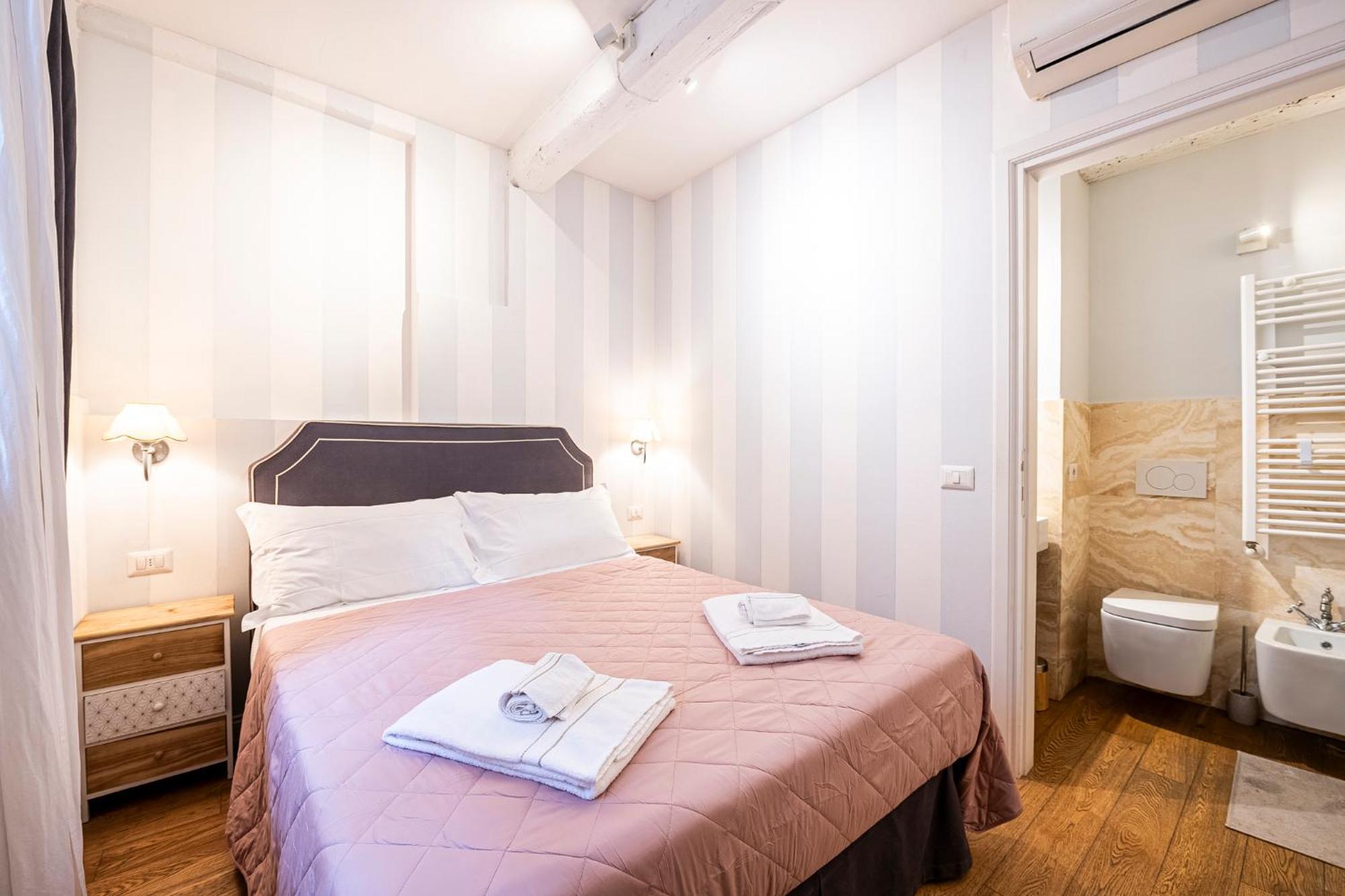 Suite In Pz. Michelangelo: Due Camere Con Due Bagni Firenze Esterno foto